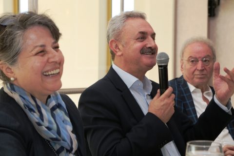 Nail Başkan da İzmir’de depreme yakalandı!