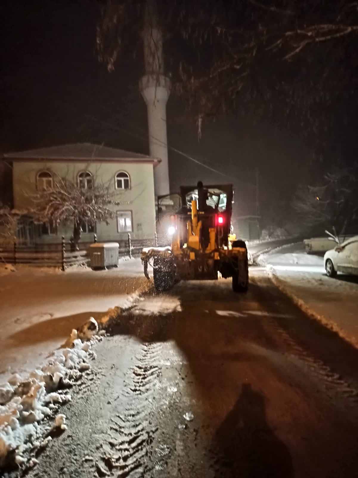 Büyükşehir Kar Timi görev başında (4)