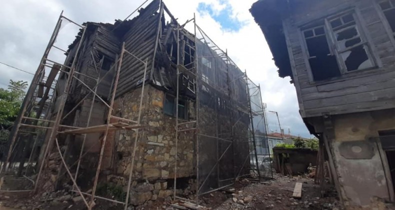 Tarihi Tavşancıl Evleri’nde ilk çalışma başladı