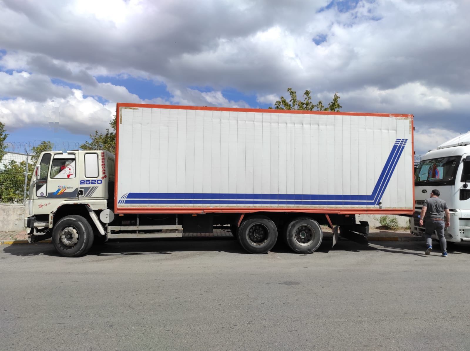 586c2400-c051-4efc-b758-da77df70f22c