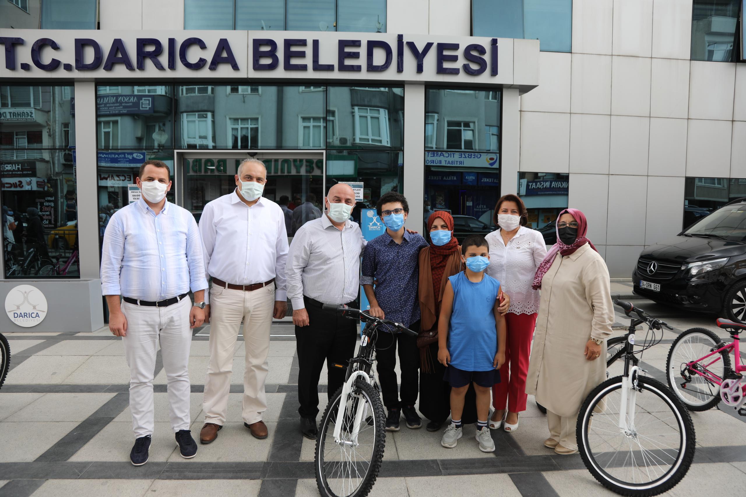 Darıca Belediyesi başarıyı ödüllendirdi (3)