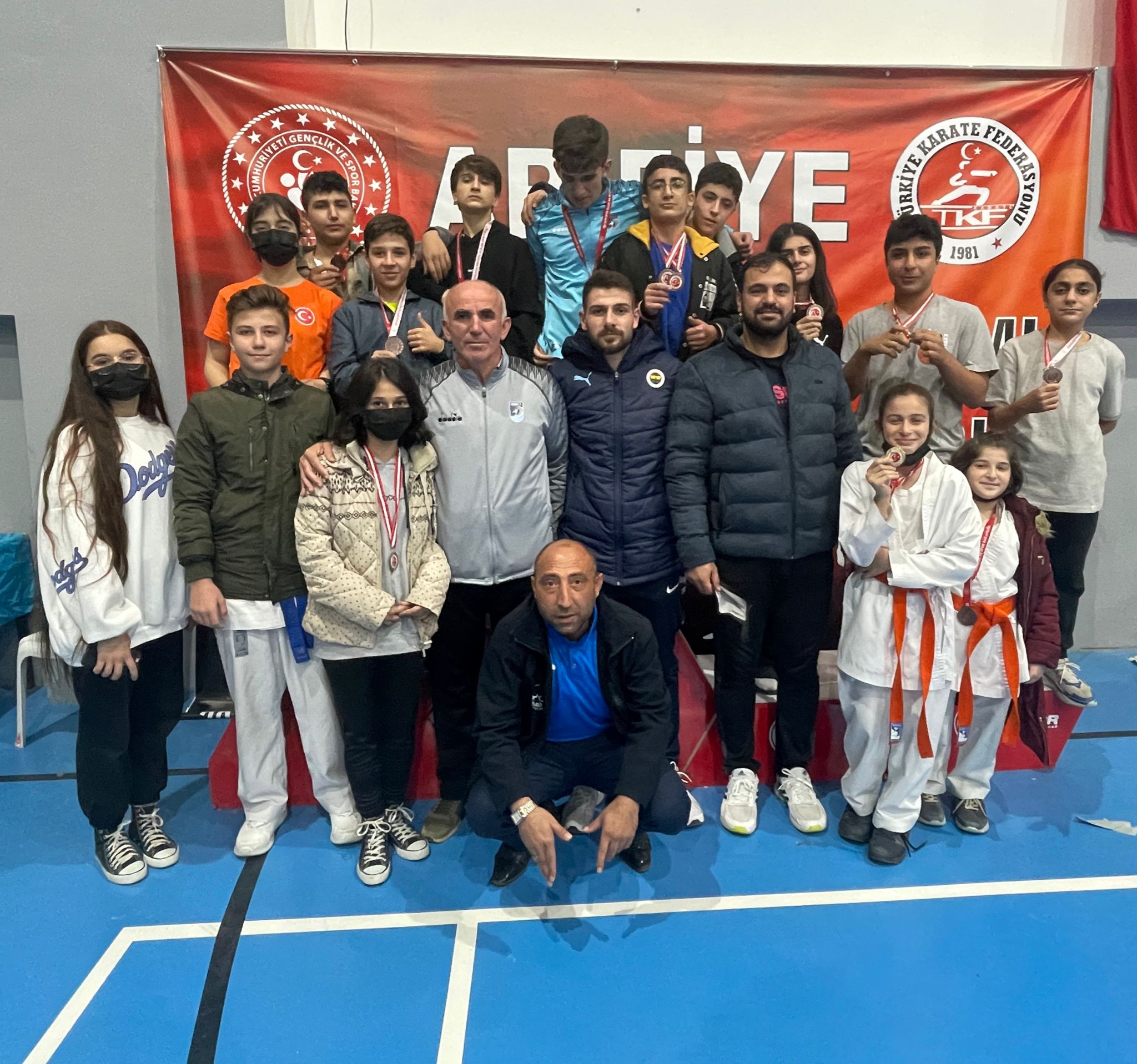 CUMHURİYET YARIŞLARINDA DARICA FARKI (1)