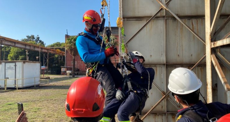 Kocaeli İtfaiyesi adeta bir okul oldu