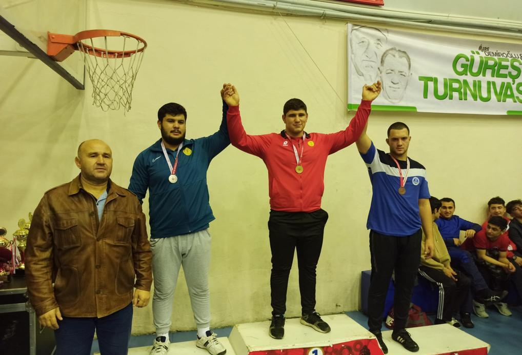 Güreşçiler gelecek vadediyor (1)