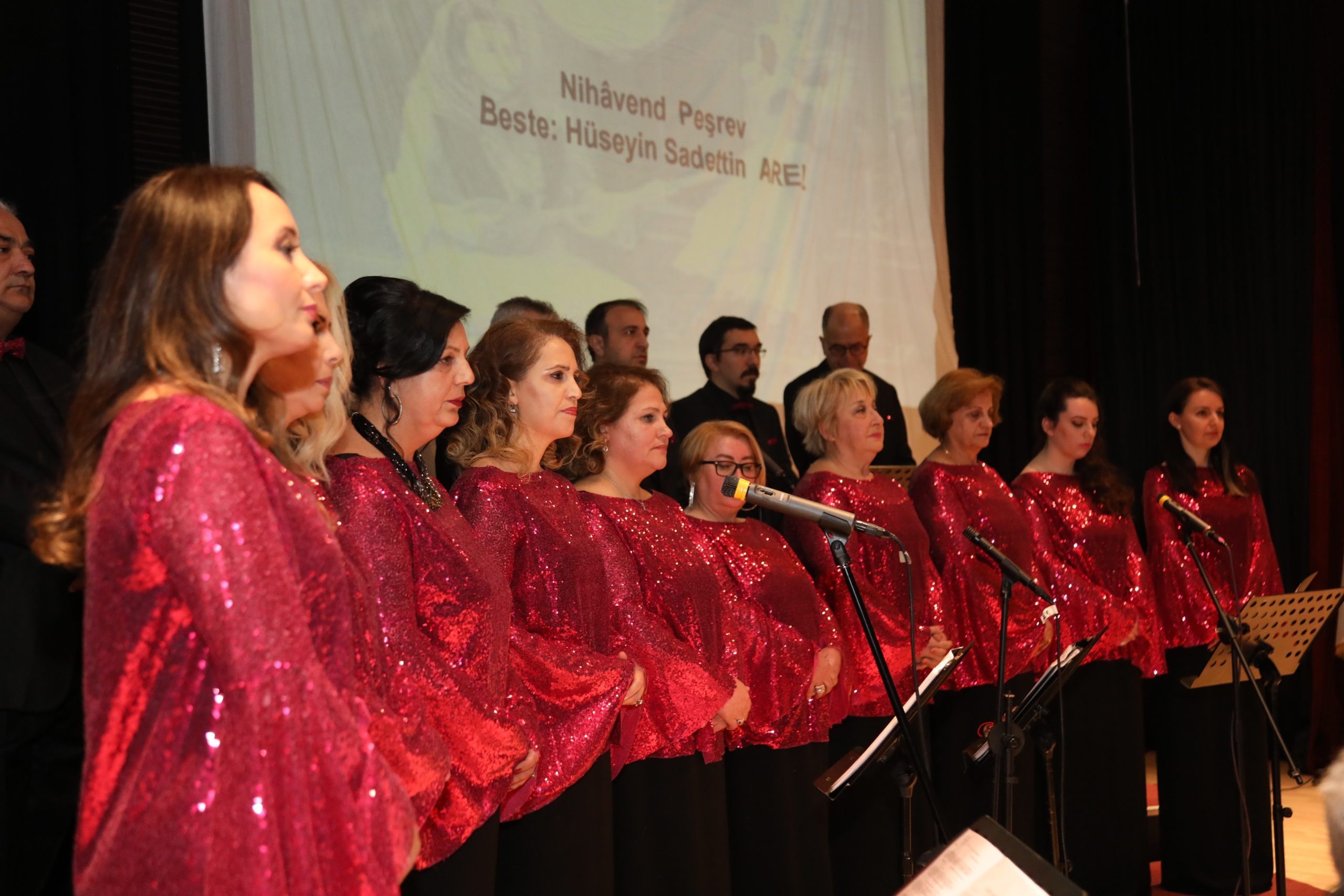 Belediye korosu kadınlar için konser verdi (3)