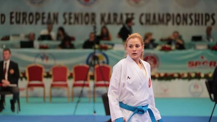 Kocaeli Büyükşehir Belediye Kağıtsporlu Tuba Yakan (1)