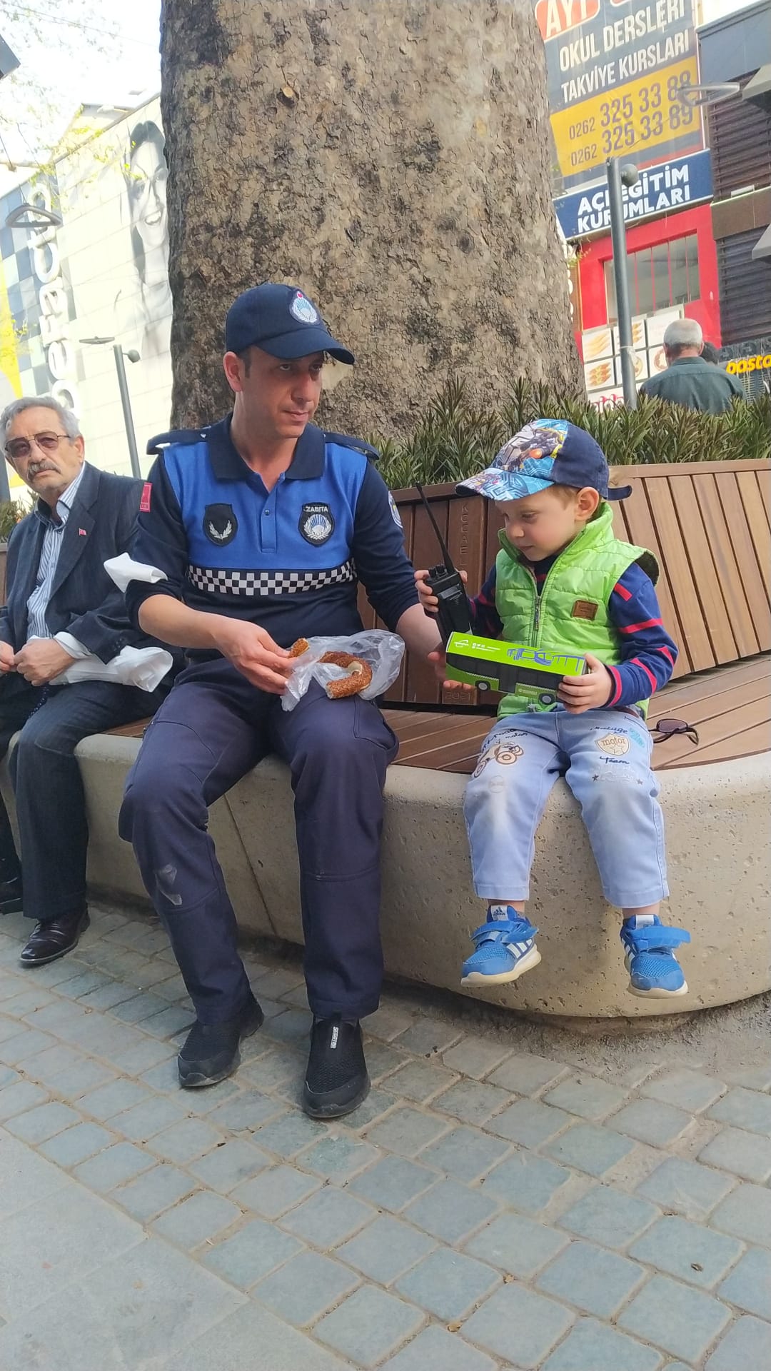 Zabıta çocuk teslim (1)