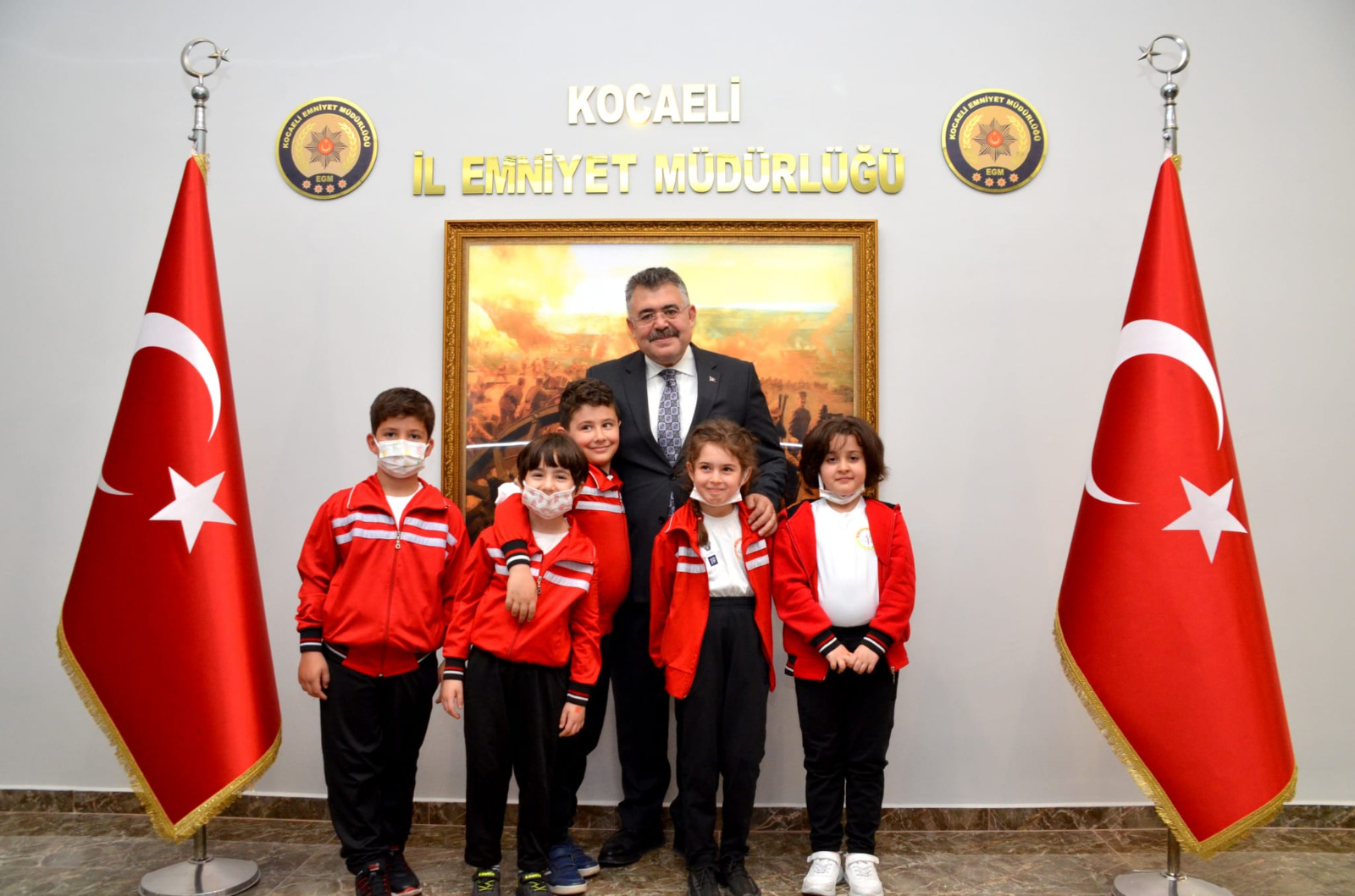 ed7a6504-cc86-4cf2-b735-a94f6c9dd779