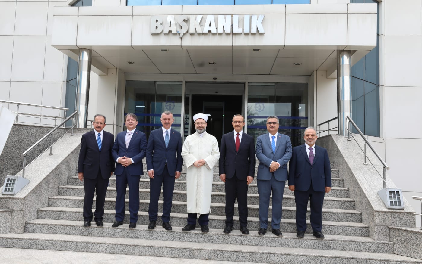 1030e7b4-9fc4-478a-a986-289b969366a4