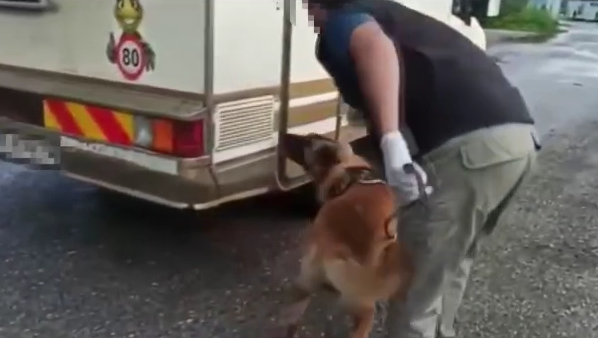 Kocaeli Polisi karavanda uyuşturucu yakaladı