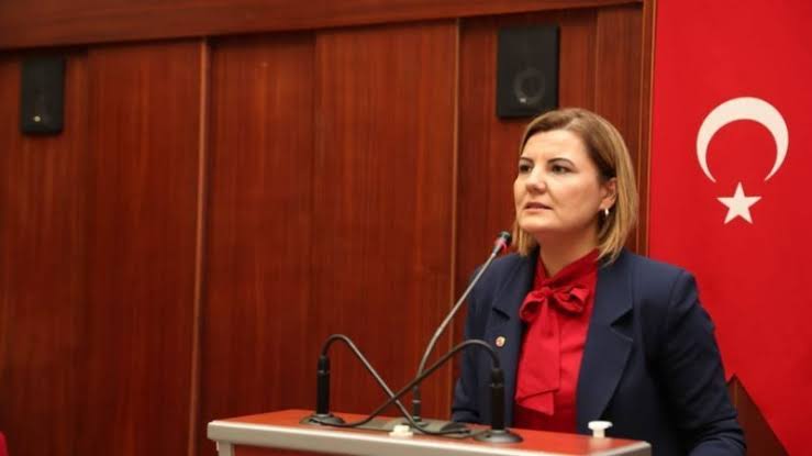 İzmit Belediye Başkanı Av. Fatma Kaplan Hürriyet