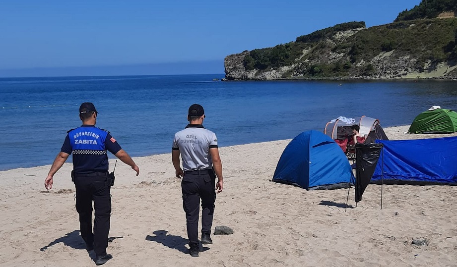 Zabıta sahillerde görevde (3)