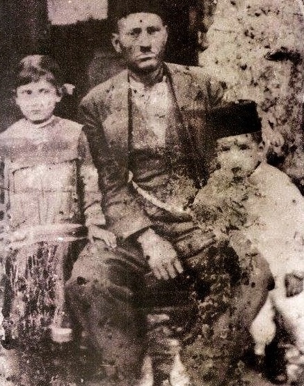 aaa6e006-861a-4a52-8099-7447a432041b