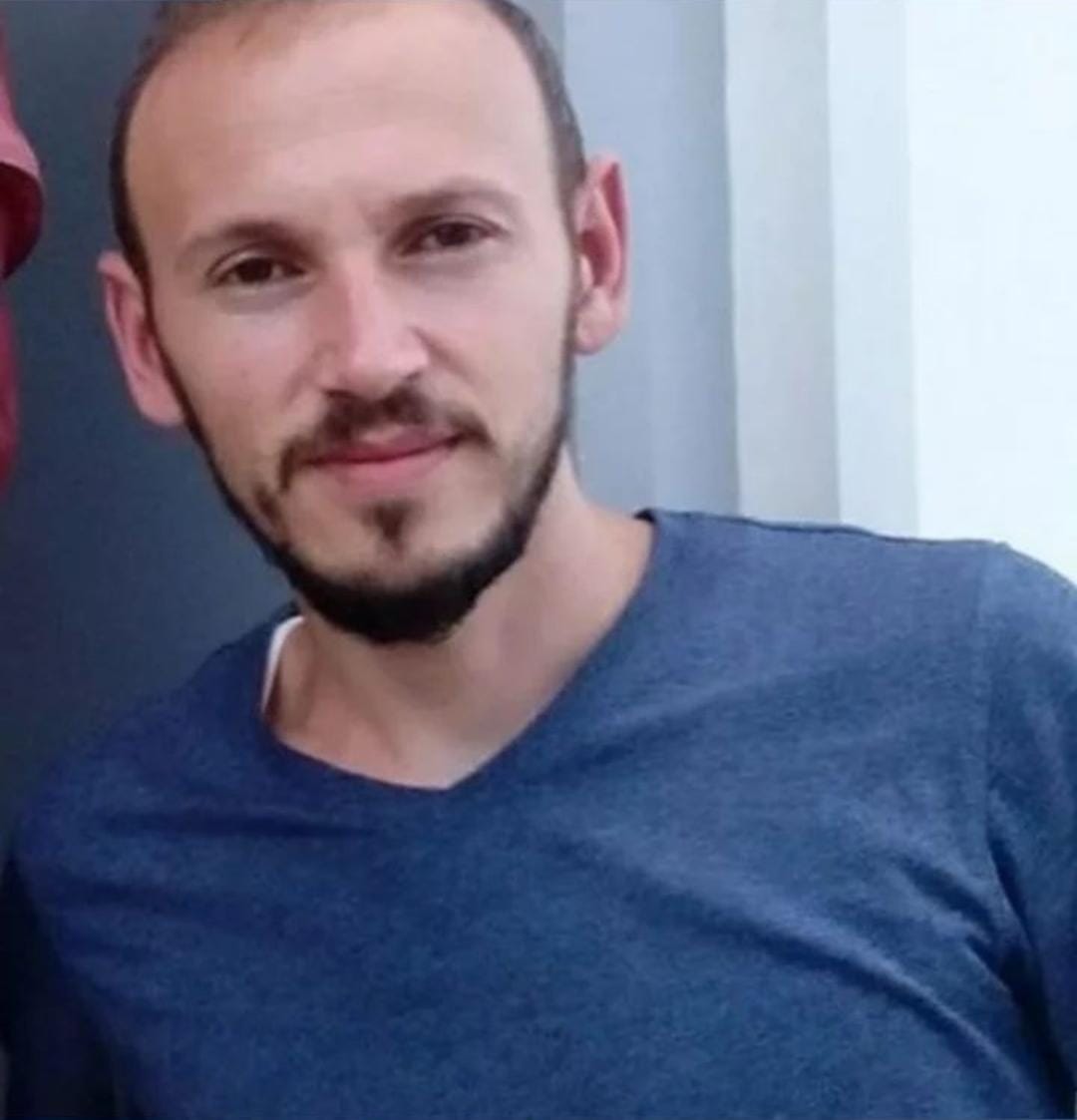 1982f860-931d-4b57-be83-3975b009e4d5