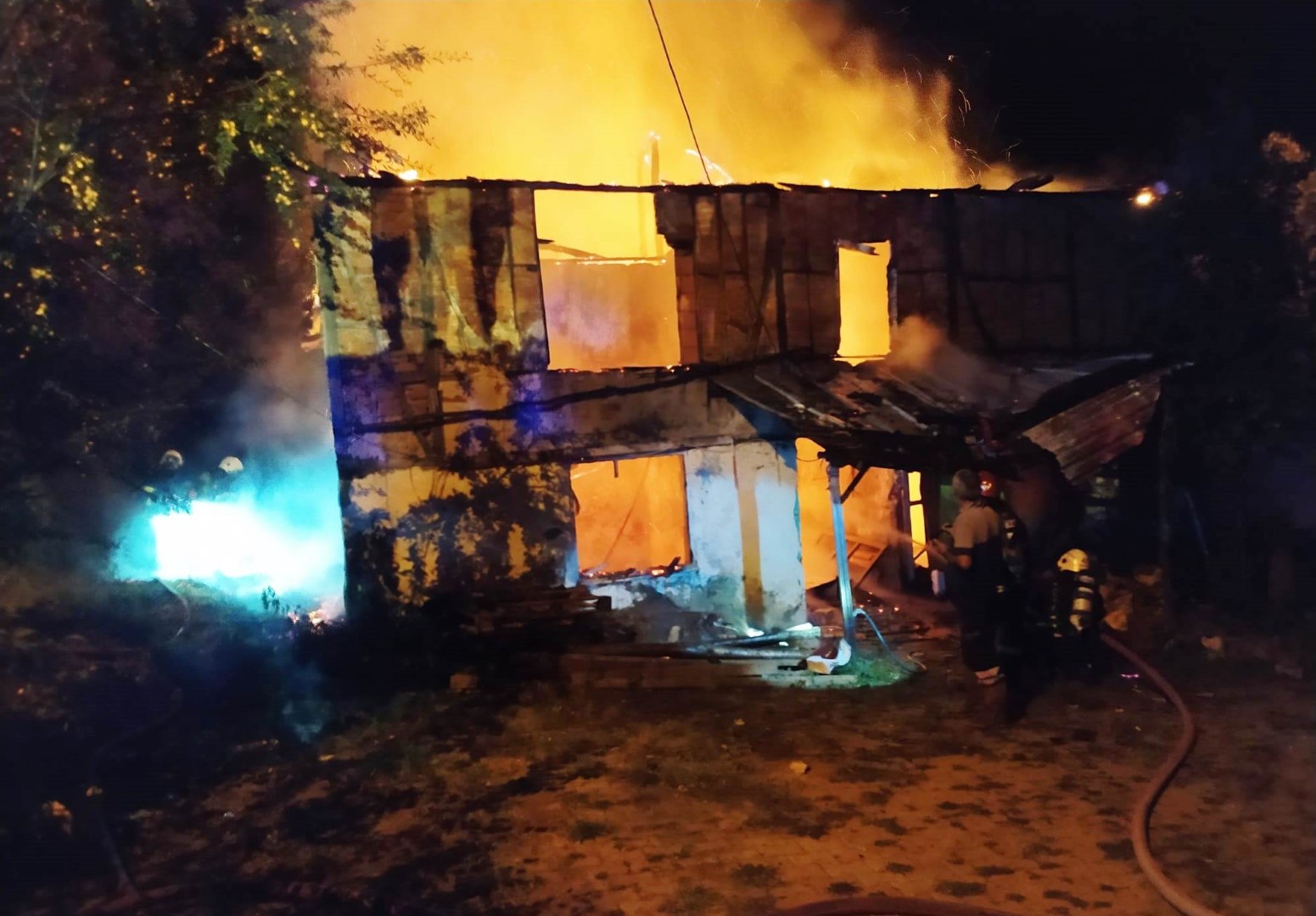 İtfaiye çatı yangınlarına karşı uyardı (2)