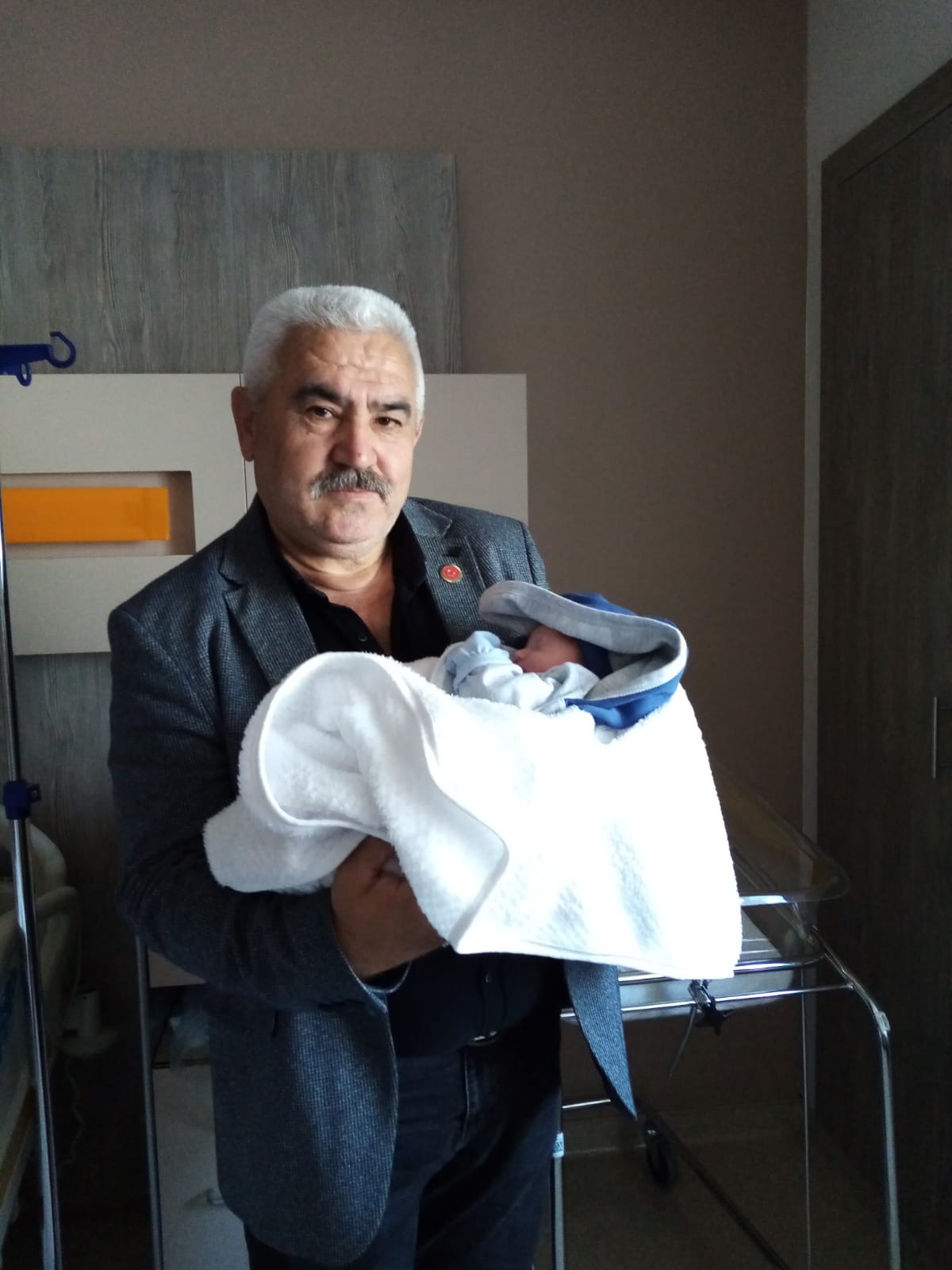 d1f9d94d-7103-4f21-871e-4d6350a1c170