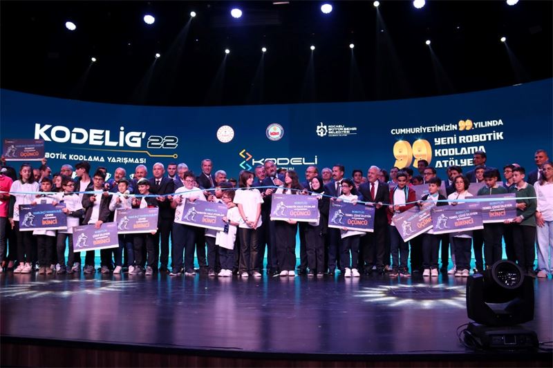 Cumhuriyet'in_99._yılında_99_Robotik_Kodlama_Atölyesi_(1)_800_600_0