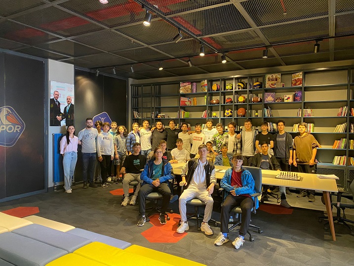 Darıca Belediyesi, sporcuların psikolojik gelişimine destek veriyor (1)