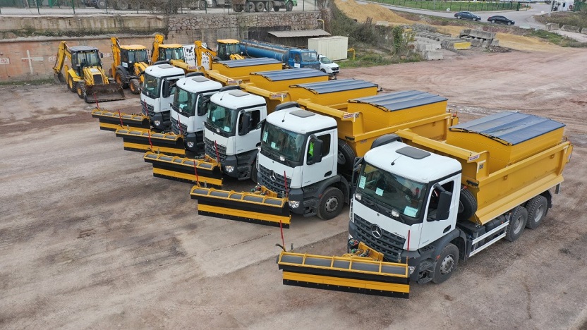 thumbnail_Fen İşleri'ne 5 adet yeni kamyon (1)