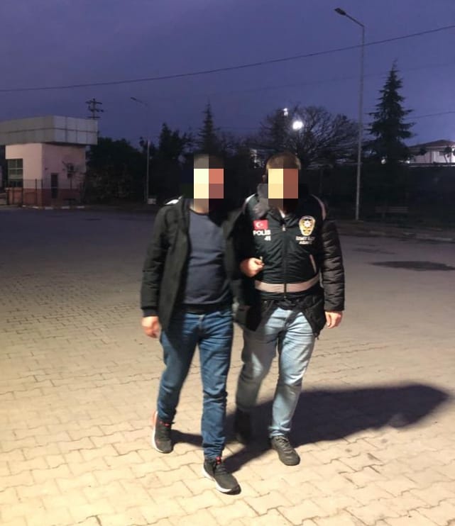 37d3fe73-cf15-4a85-a8b1-3b712a893da8