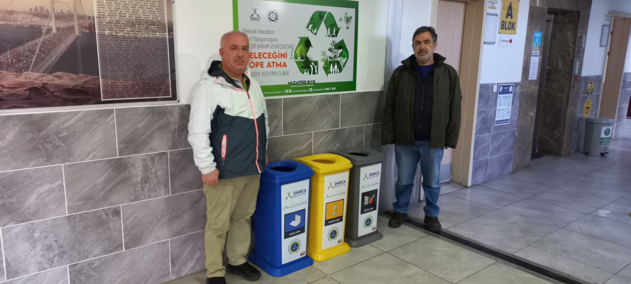 Darıca Belediyesi, okullara atık kutuları dağıttı (1)