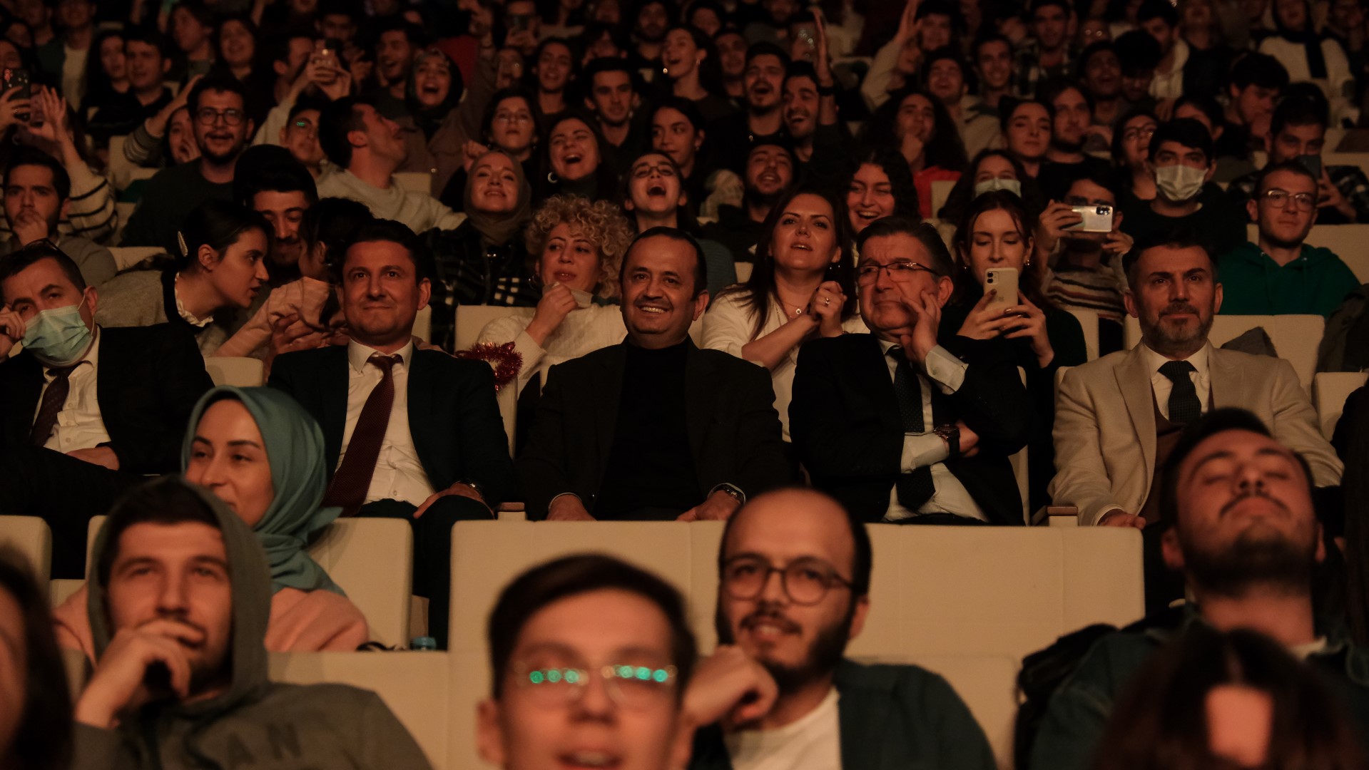 Üniversiteli Gençler Doyasıya Eğlendi (7) (Large)