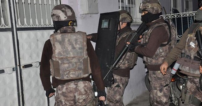 650x344-kocaelide-safak-vakti-deas-operasyonu-15-gozalti-1533635444884