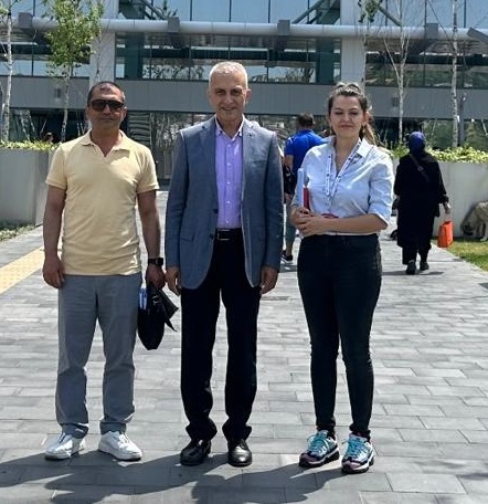 Şube Başkanı Çeker, Şube Başkan Yardımcısı Umut Birol ve Serap Koçhisar ile birlikte