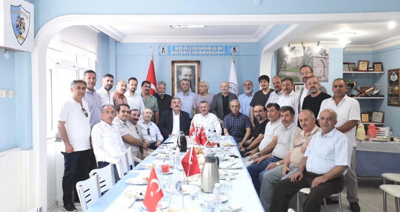 Dadaşlardan Kocaeli Büyükşehir Belediye Başkanı Büyükakın ’a Sıcak Karşılama