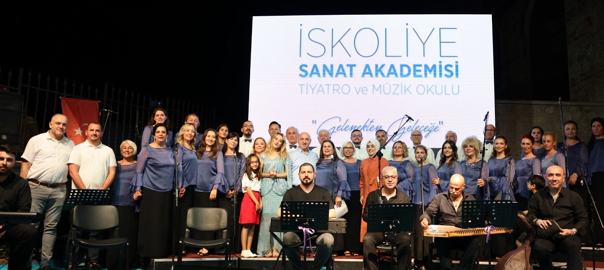 thumbnail_İskoliye sanat günleri ile Darıcalılar müziğe doydu (1)