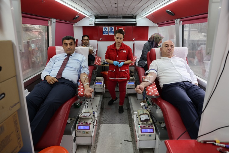Darıca’da 100. yılda 100 ünite kan bağışı (1)