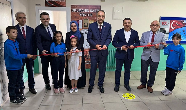 polisan-ortaokulu-nda-sehit-yunus-budak-kutuphanesi-acildi-4792