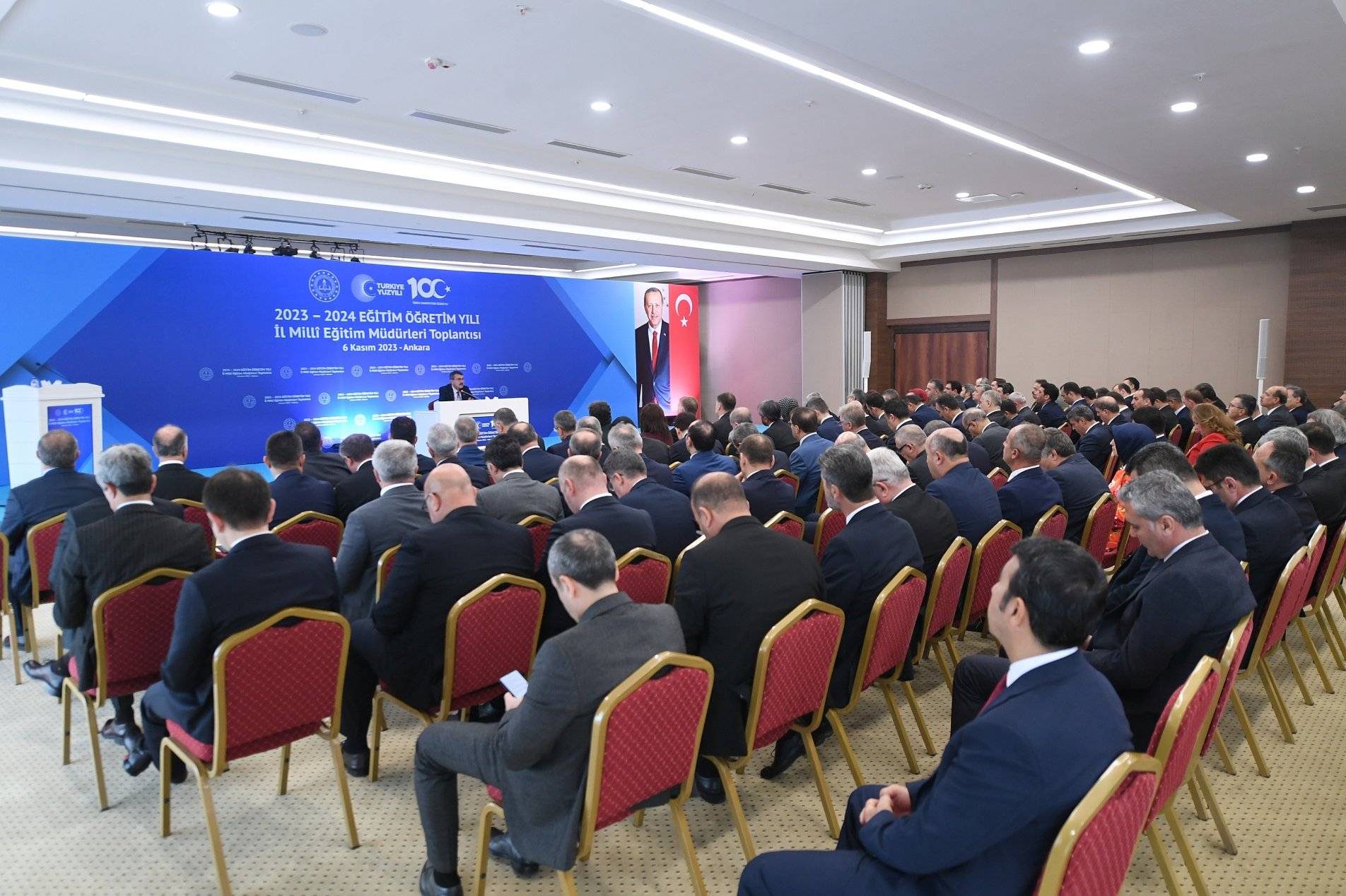 Bakan Tekin’den Milli Eğitim Müdürlerine “Sıkı Takip” Uyarısı !