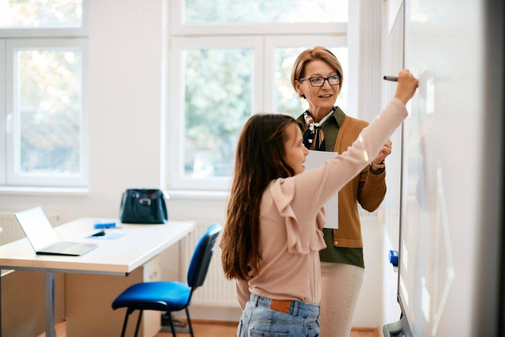 Öğretmenlik Kariyer Basamakları Yazılı Sınav Soru ve Yanıtları Yayınlandı