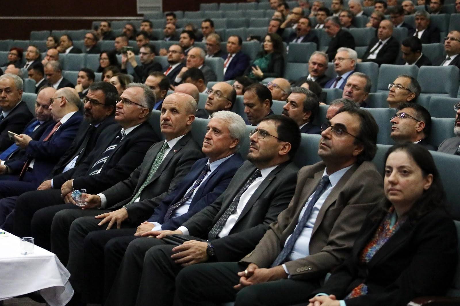 YÖK’ten “Manipülatif Yaklaşımdan Uzak Durulmalı” Uyarısı !