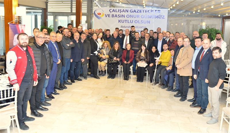 GEMo3_lXAAAQaEV_800_600