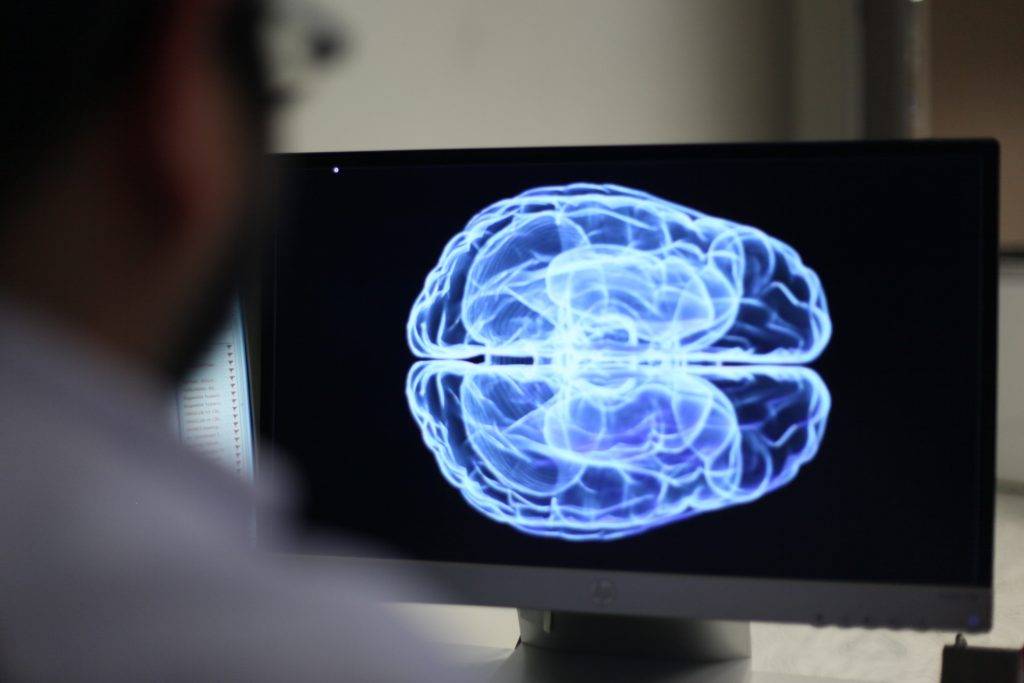 Beyin Çipi İlk Kez İnsanın Beynine Yerleştirildi !