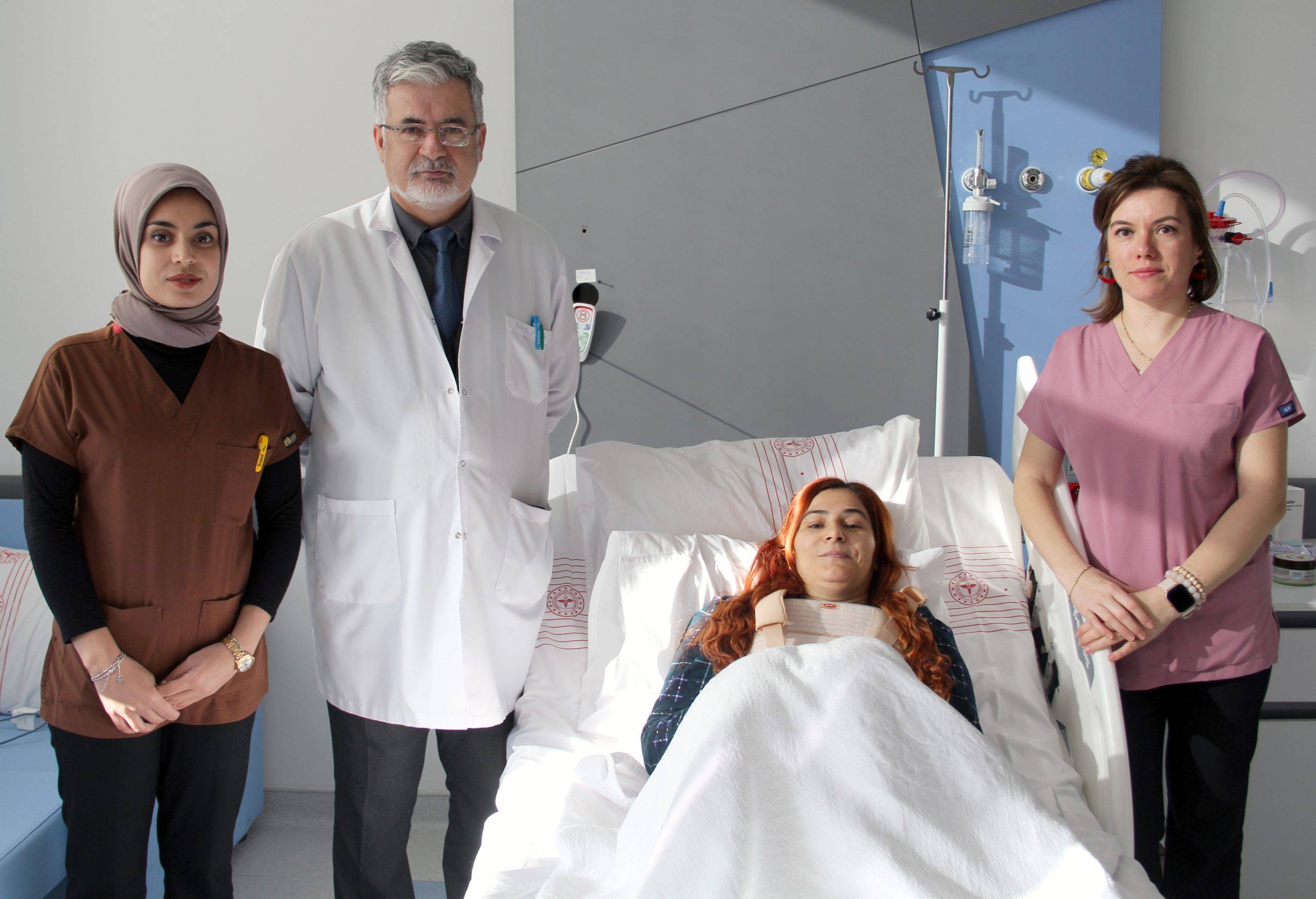 İzmir Şehir Hastanesi’nde Minimal Kesiden Yapılan Büyük Kalp Ameliyatı Başarısı