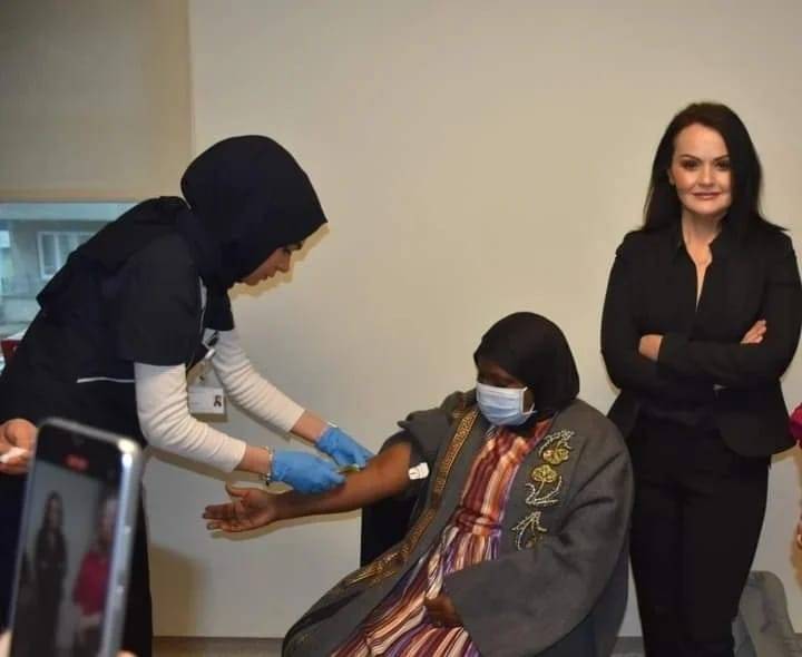 Gambiyalı Bakan ve Ticeret Elçisine Türkiye’de Sağlık Hizmeti