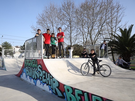 thumbnail_Adrenalin tutkunları Doğu Kışla Skate Park'a (6)