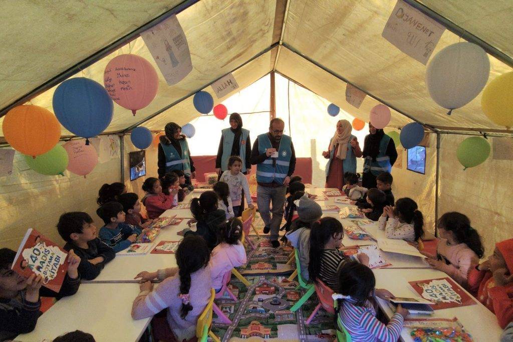 Eğitim-Sen’den İktidara ve Bakan Tekin’e Müfredat Uyarısı: Derhal Geri Çekin!