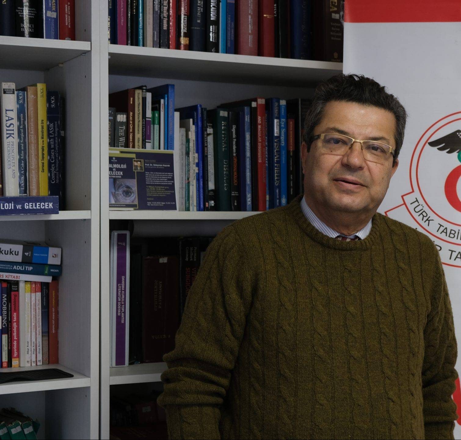 Göz Rengi Ameliyatla Değişir Mi?