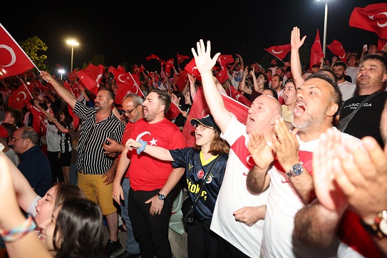 Milli takımın çeyrek final heyecanı Darıca sahilde yaşanacak (1)