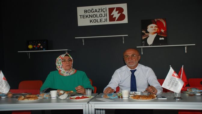 gelecegin-muhendislerini-yetistiriyorlar_253