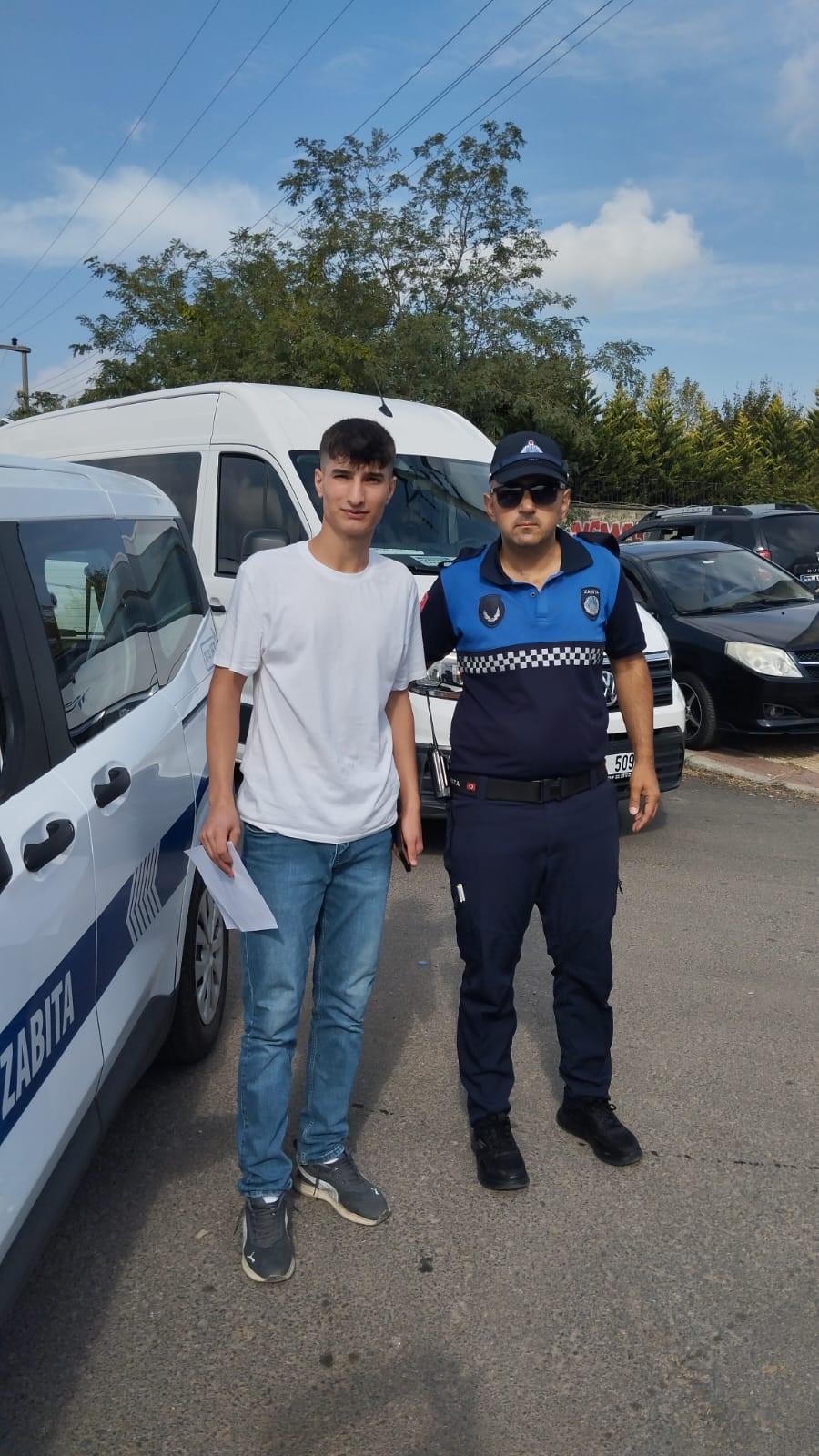 Büyükşehir zabıtasından KPSS'ye geç kalanlara destek (4)