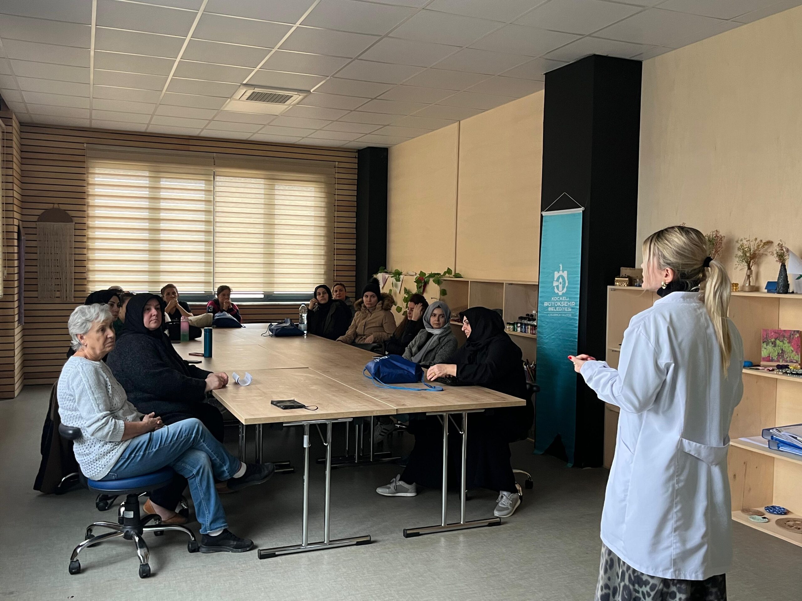 Anne Şehir Merkezi'nde Akran Zorbalığı Eğitimi (2)