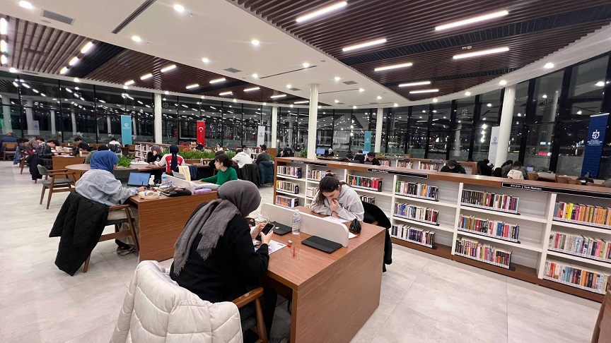 thumbnail_Millet Kütüphanesi'ne ilk günden yoğun ilgi (2)