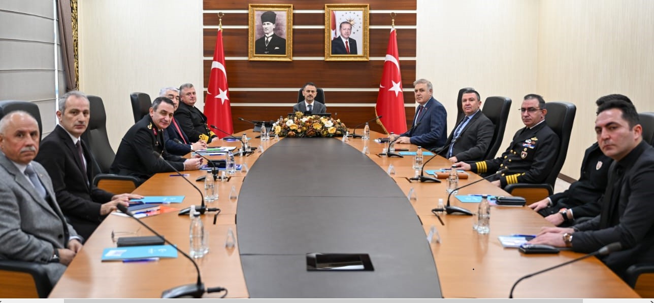vali başkanlığında