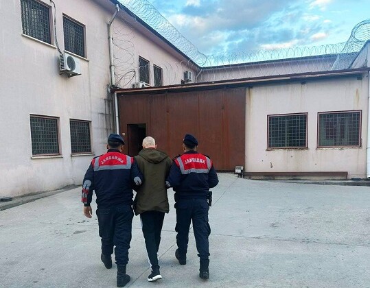 (9) yıl (2) ay hapis cezası bulunan şahıs yakalandı