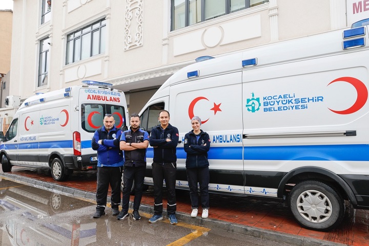thumbnail_2024'te 48 bin kişiye Hasta Nakil Ambulans hizmeti (2)
